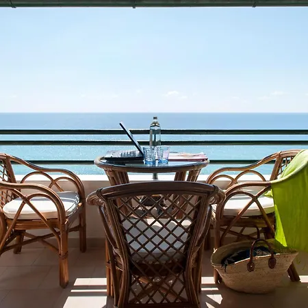 Sea View Lejlighed *